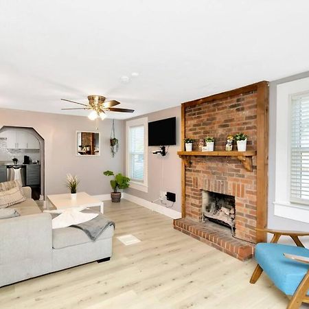 Cozy Bungalow With Patio & Grill, Private And Location Tampa Esterno foto