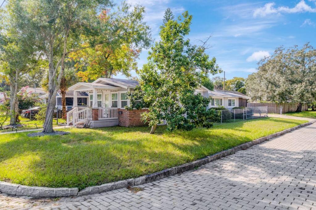 Cozy Bungalow With Patio & Grill, Private And Location Tampa Esterno foto