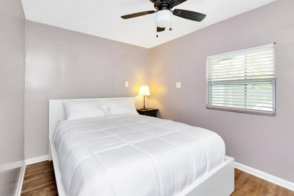 Cozy Bungalow With Patio & Grill, Private And Location Tampa Esterno foto
