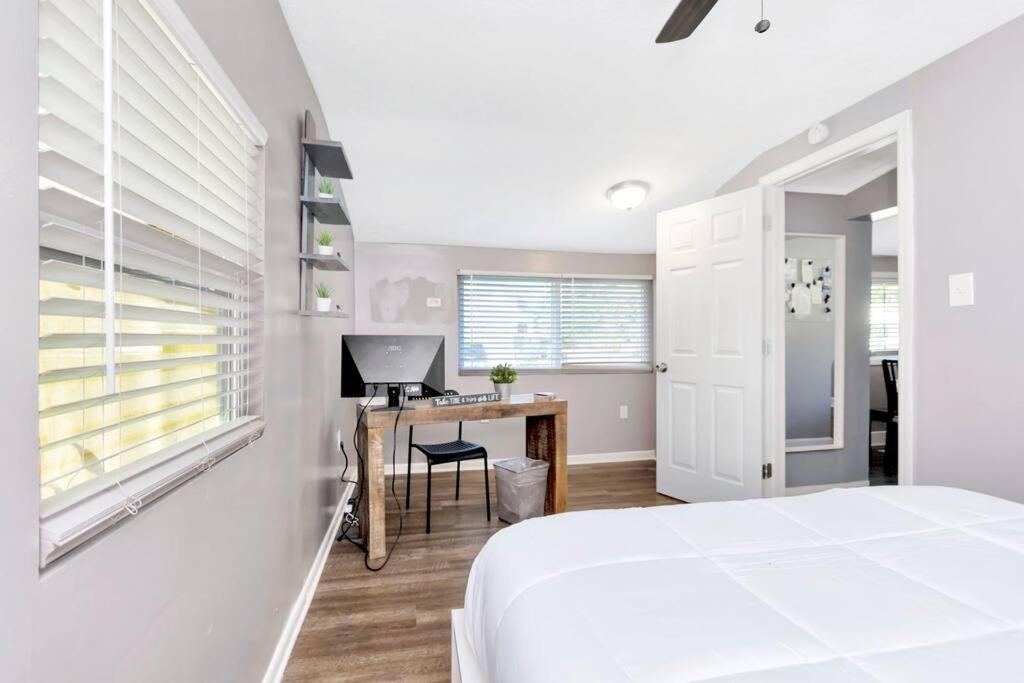 Cozy Bungalow With Patio & Grill, Private And Location Tampa Esterno foto