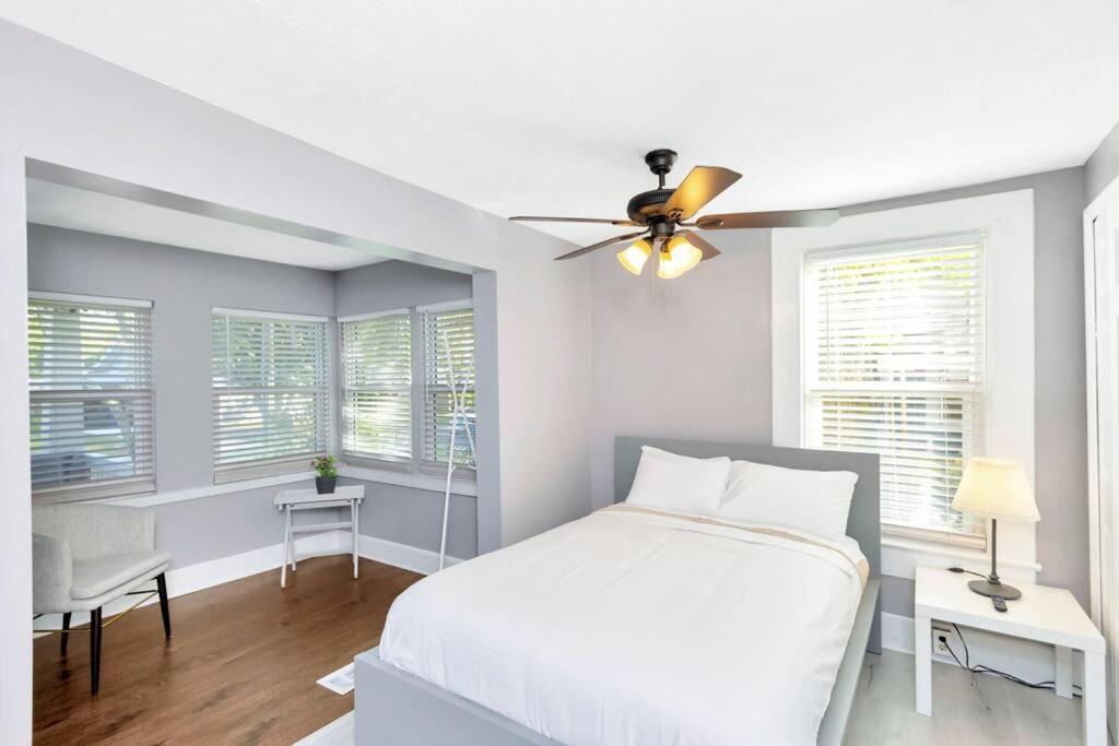 Cozy Bungalow With Patio & Grill, Private And Location Tampa Esterno foto