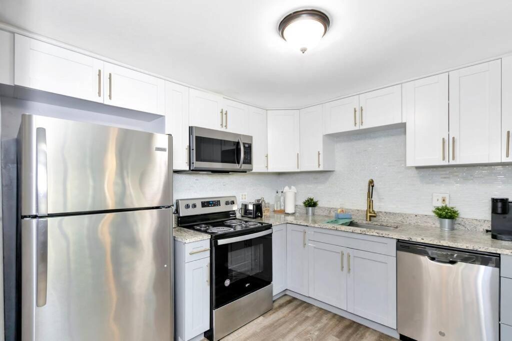 Cozy Bungalow With Patio & Grill, Private And Location Tampa Esterno foto